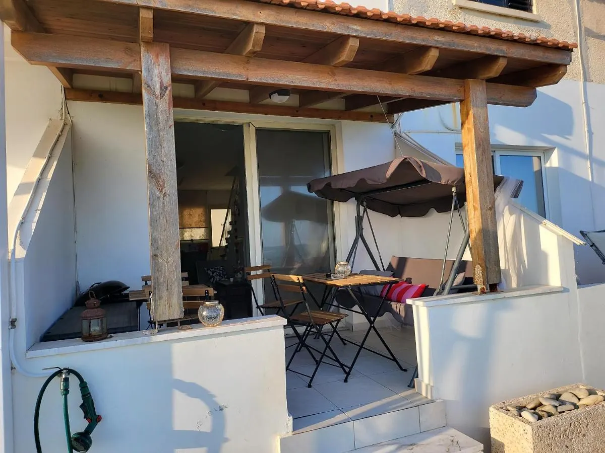 Mattis Seafront Beachhouse Perivolia Cyprus